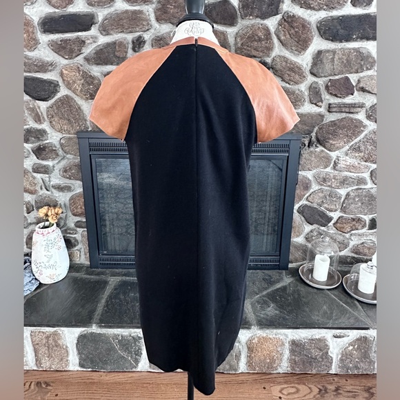 Ralph Lauren Black Label Silk Dress w/ Lambskin Sleeves - Size Large - Picture 2 of 7